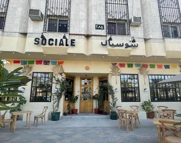 Social Café: Where Art Meets a Pleasant Ambiance